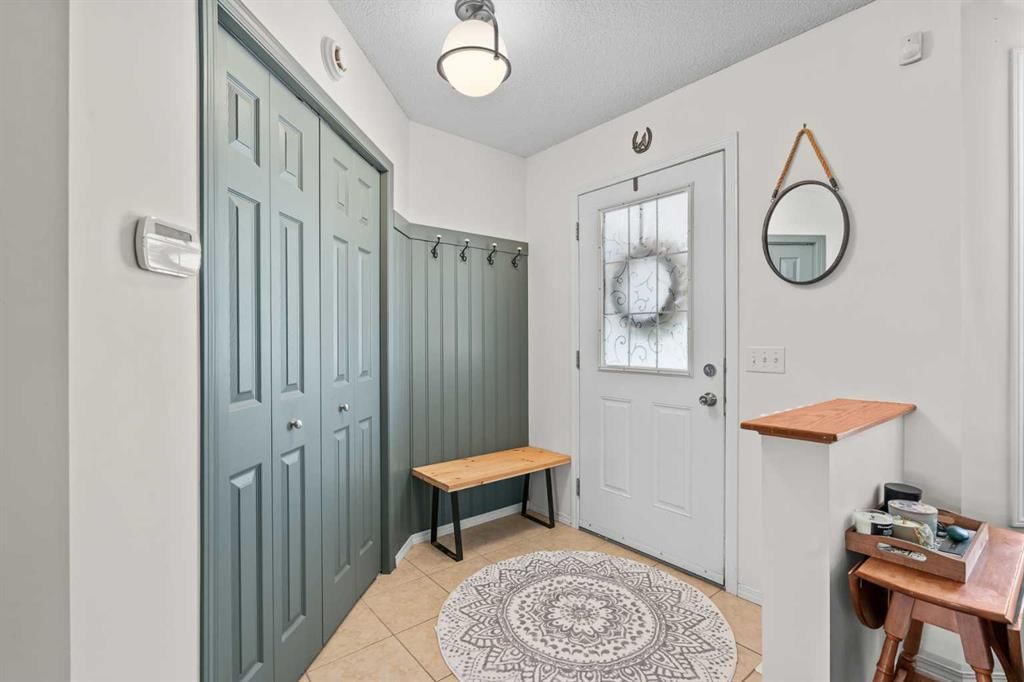 85 Evermeadow Manor SW, Calgary — photo 3 of 36