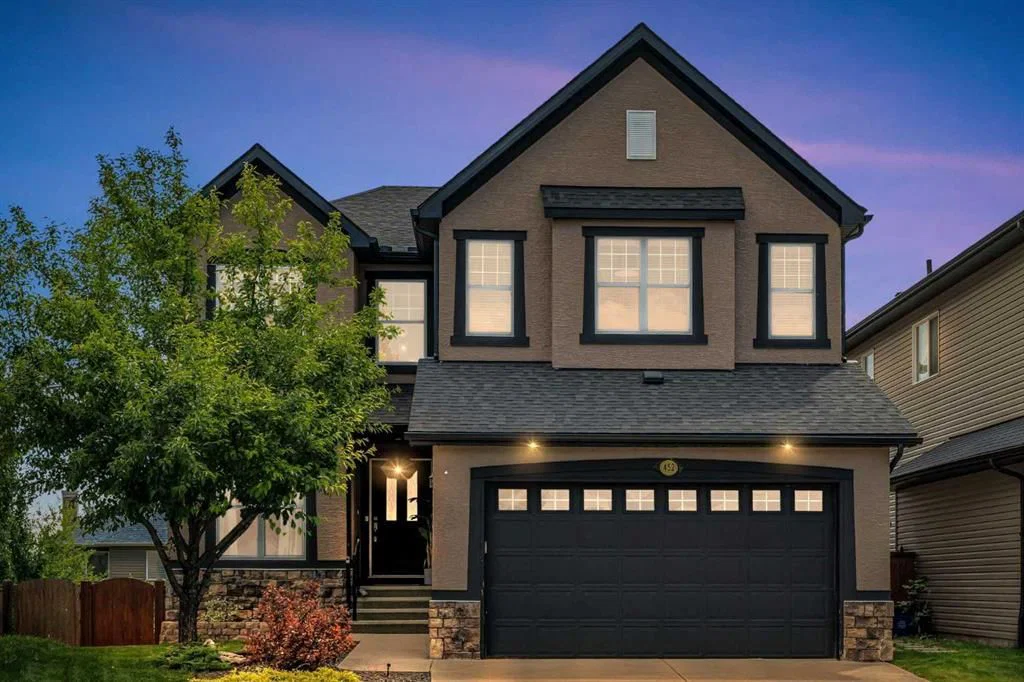 452 Evergreen Circle SW, Calgary — main listing photo