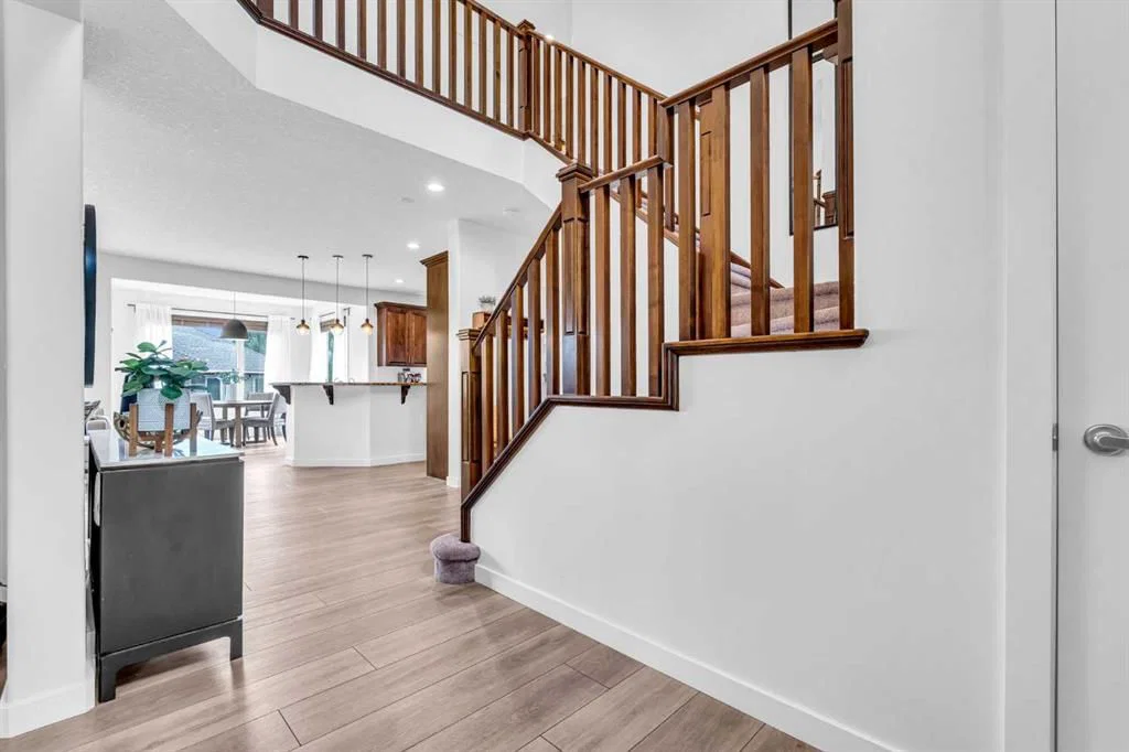 452 Evergreen Circle SW, Calgary — photo 3 of 48