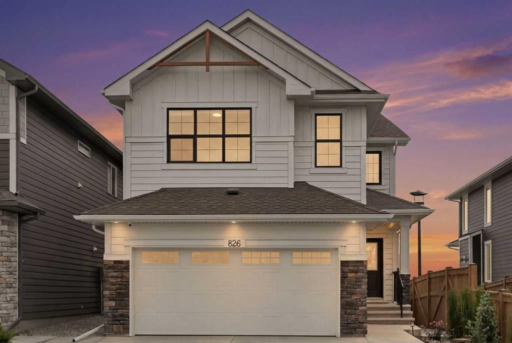 826 Alpine Drive SW, Calgary — main listing photo