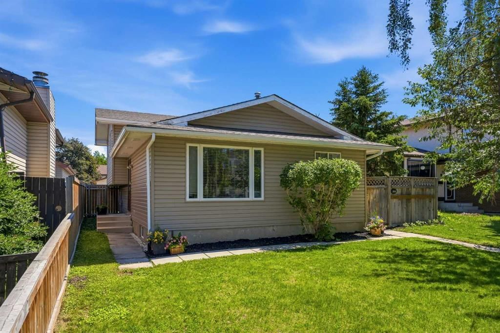 151 Templevale Place NE, Calgary — main listing photo