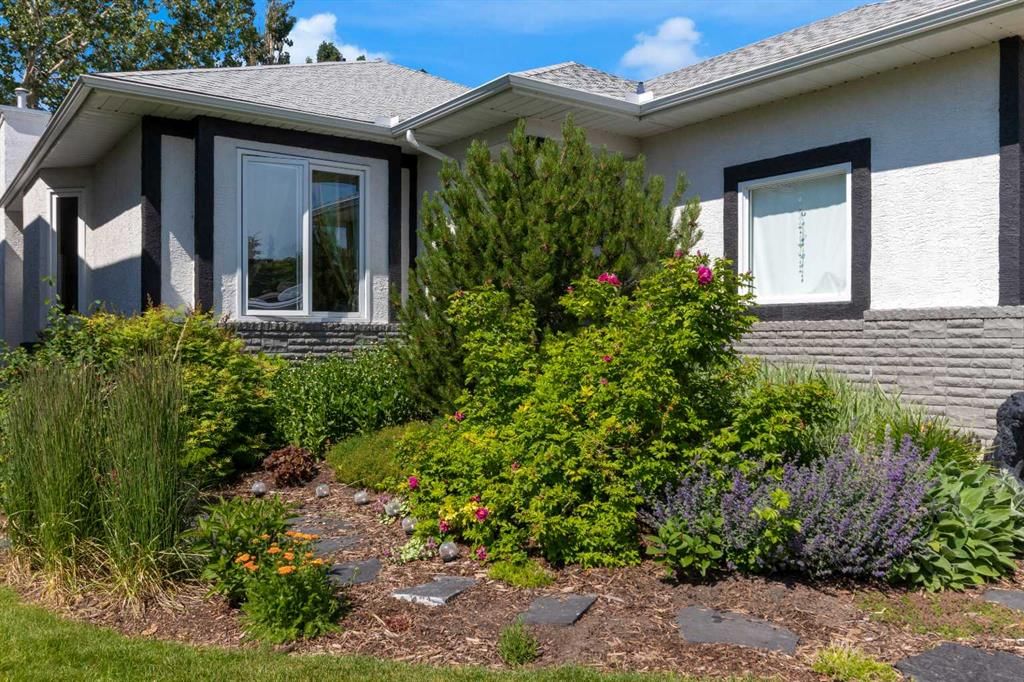 80 Scanlon Green NW, Calgary — photo 3 of 39