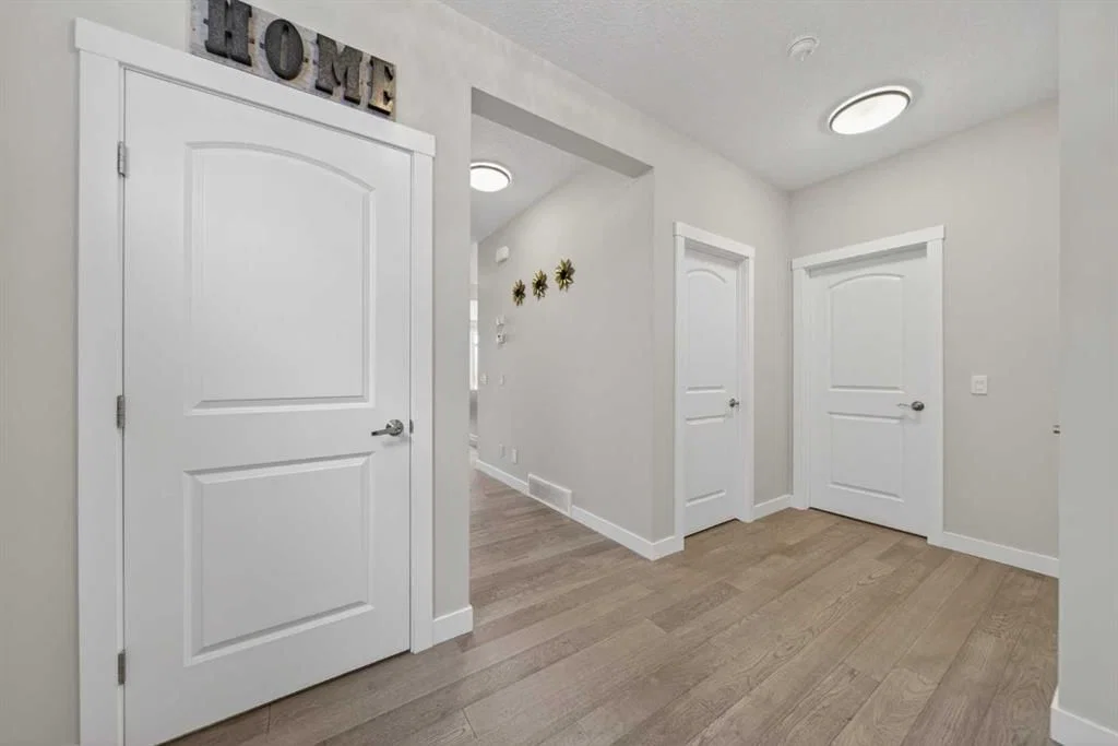 234 West Grove Point SW, Calgary — photo 4 of 37