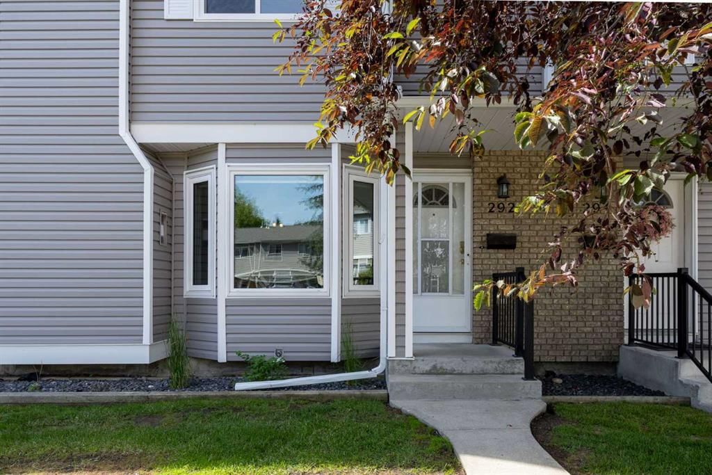292 Cedarwood Park SW, Calgary — photo 2 of 25