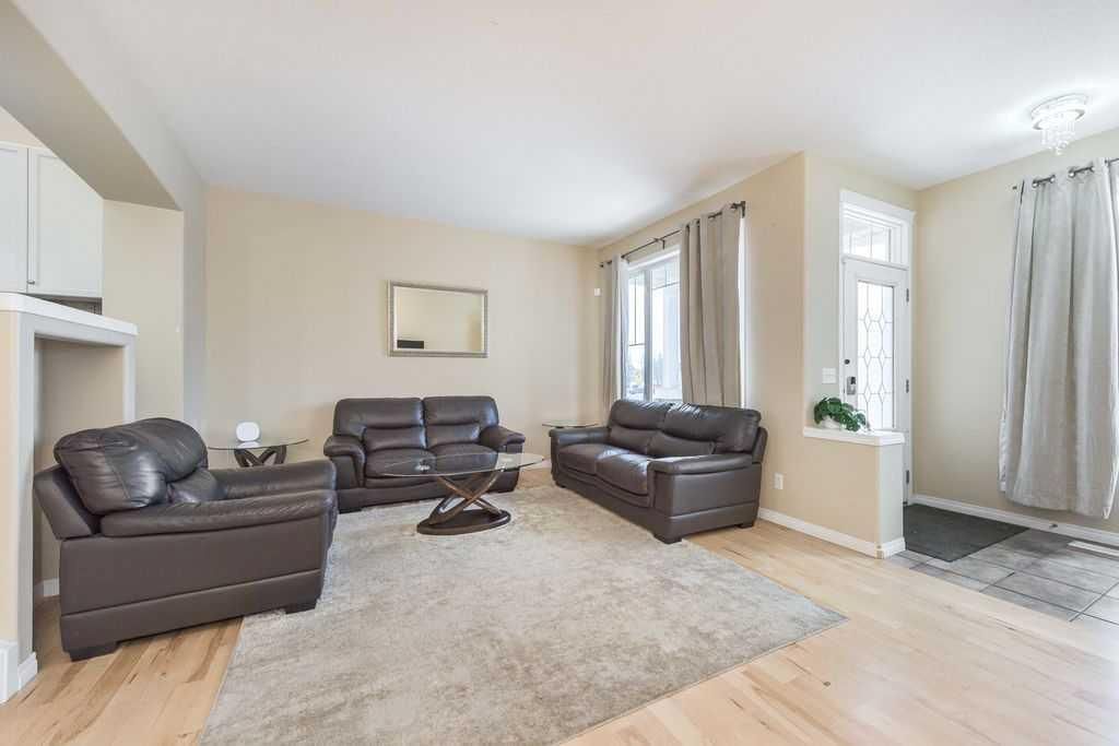 1005 NEW BRIGHTON Gardens SE, Calgary — photo 4 of 31