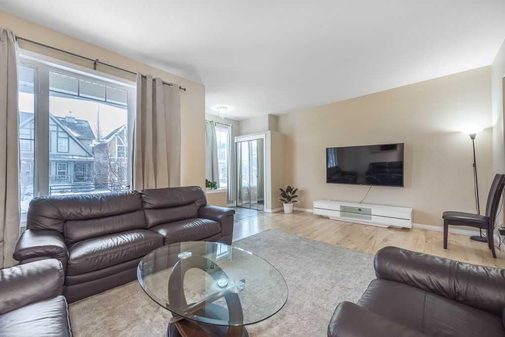 1005 NEW BRIGHTON Gardens SE, Calgary — photo 5 of 31