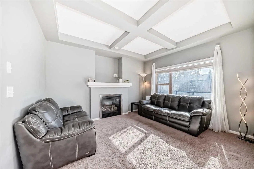 136 Sage Valley Drive NW, Calgary — photo 3 of 43