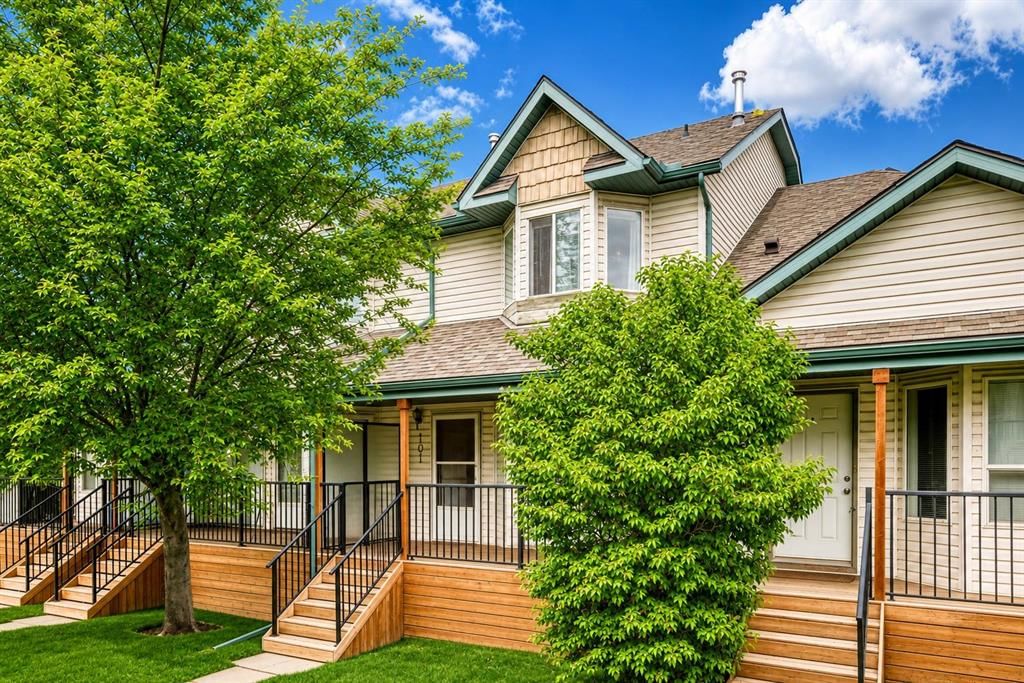 101 Hidden Valley Villas NW, Calgary — photo 2 of 30