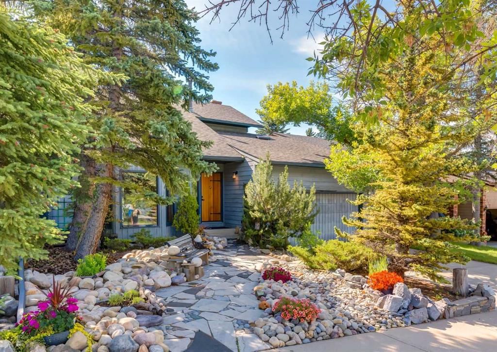 224 Edgedale Drive NW, Calgary — main listing photo