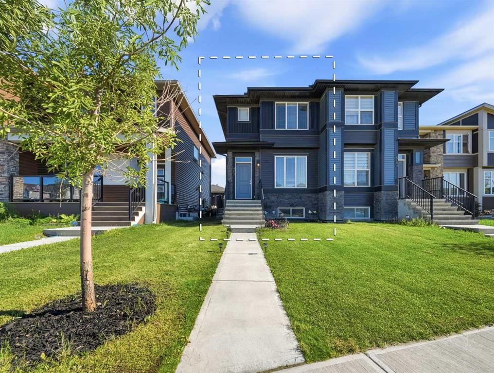 467 Cornerstone Avenue NE, Calgary — main listing photo