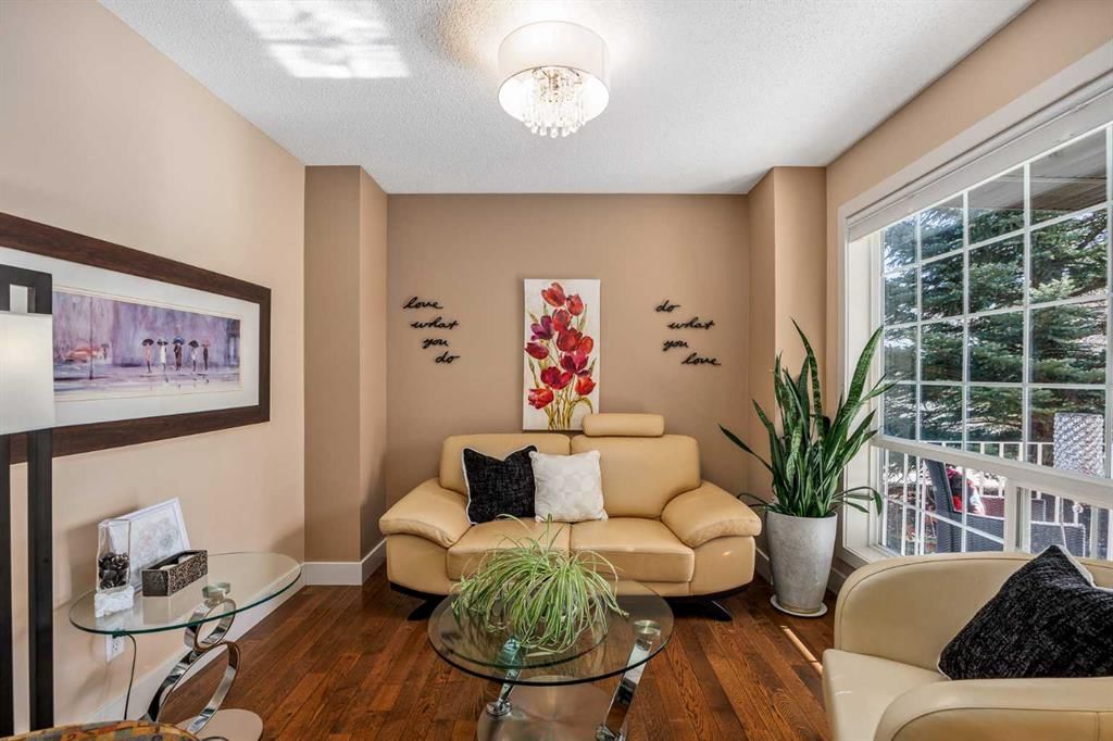 15 Valley Brook Circle NW, Calgary — main listing photo