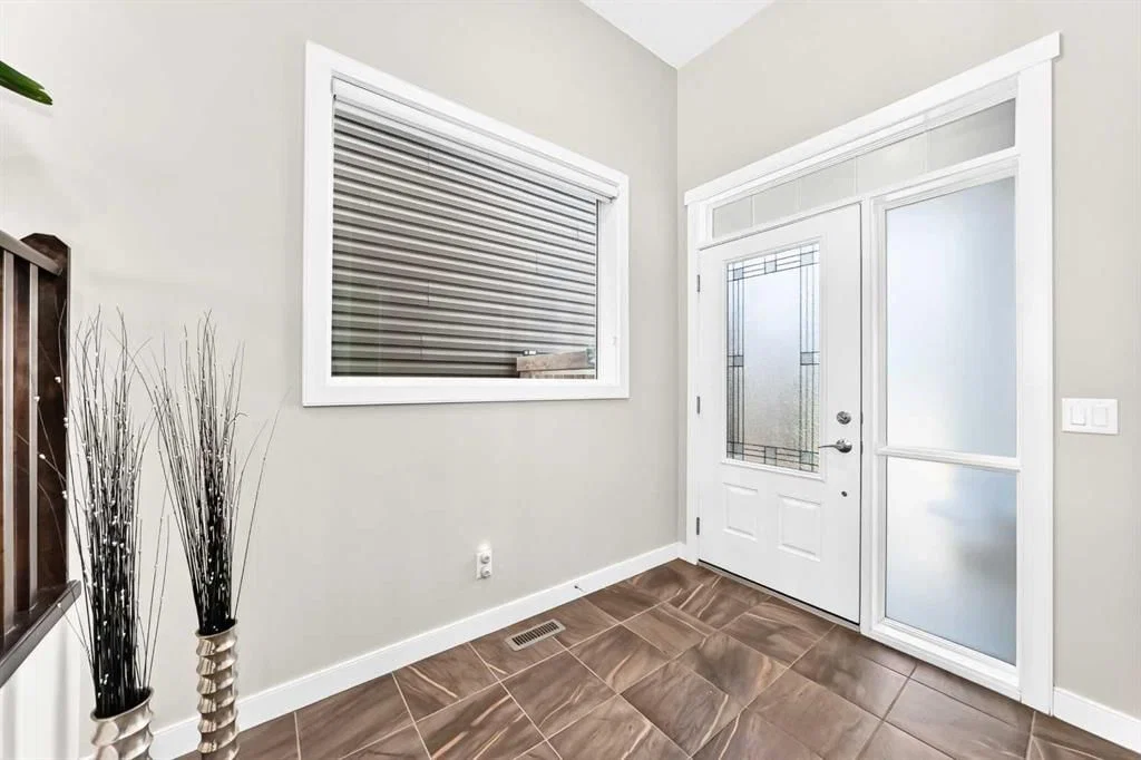 47 SAGE BLUFF Mews NW, Calgary — photo 2 of 44