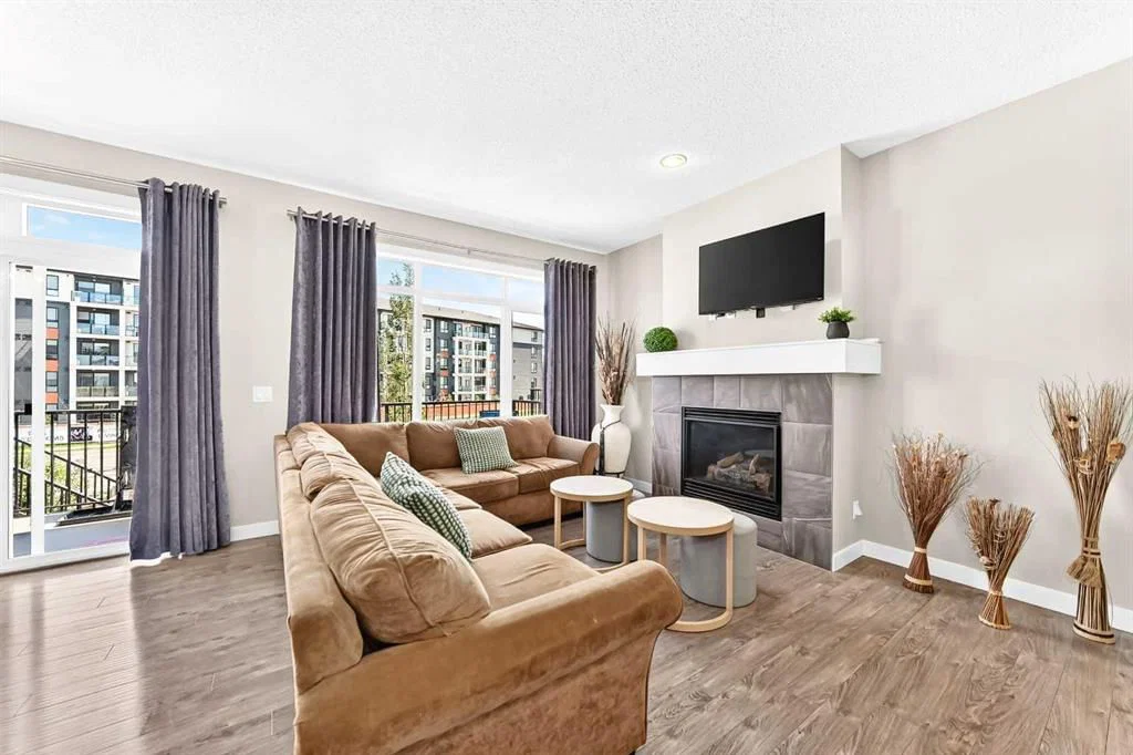 47 SAGE BLUFF Mews NW, Calgary — photo 4 of 44