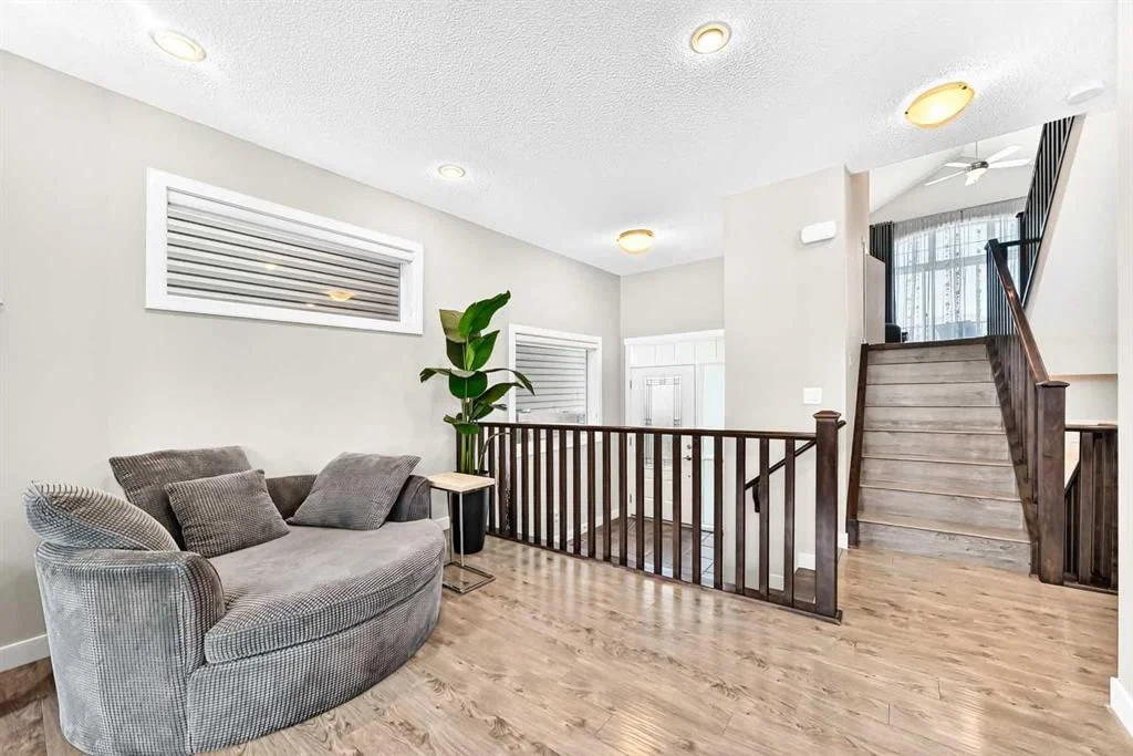 47 SAGE BLUFF Mews NW, Calgary — photo 5 of 44
