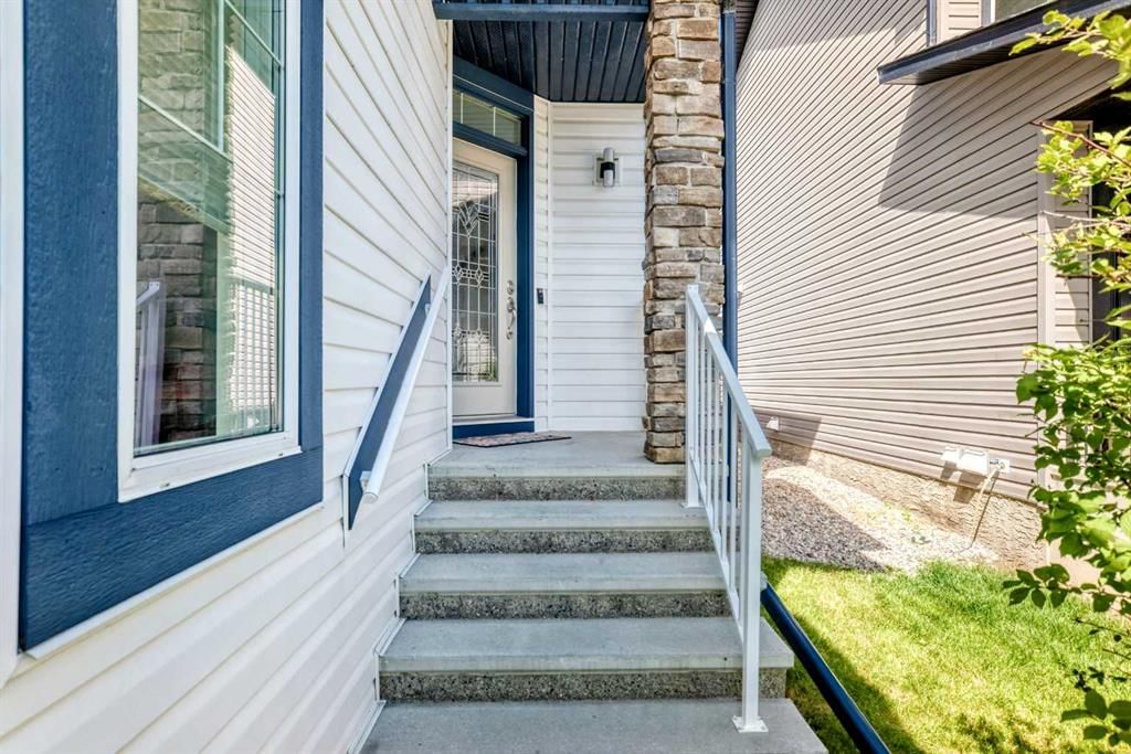 2275 Brightoncrest Common SE, Calgary — photo 3 of 46