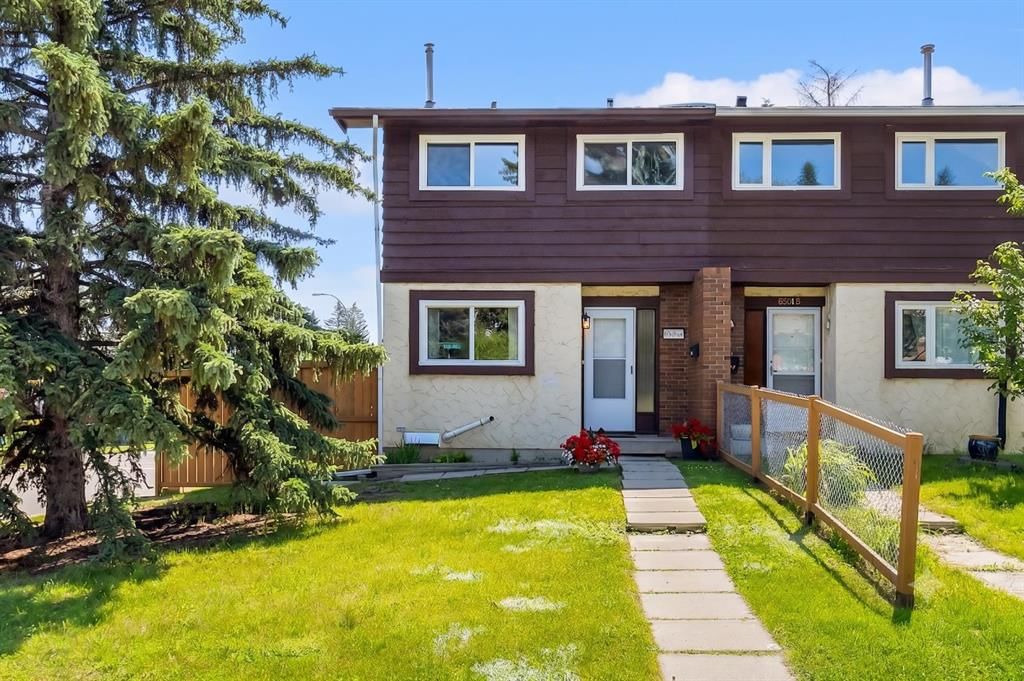 6501A Huntsbay Road NW, Calgary — photo 2 of 50