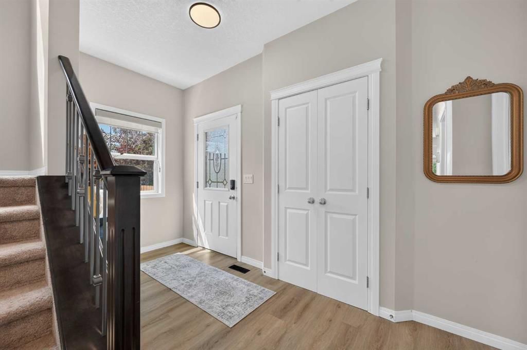 125 Sherwood Gate NW, Calgary — photo 5 of 40