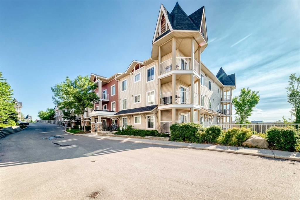 9205, 70 Panamount Drive NW, Calgary — main listing photo
