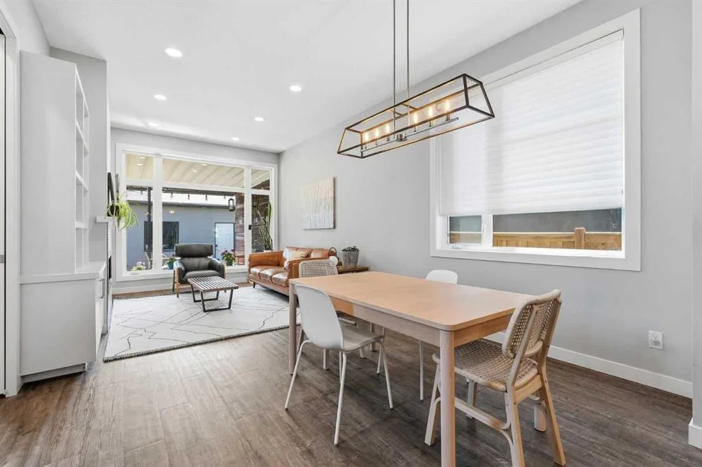 4609 72 Street NW, Calgary — photo 3 of 43