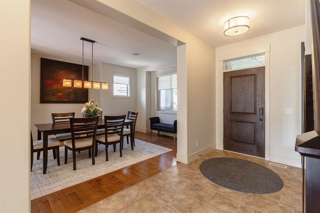 412 Aspen Glen Place SW, Calgary — photo 3 of 50