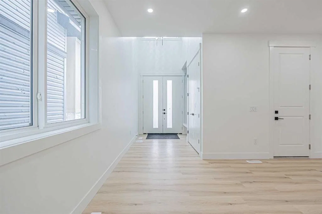 137 Saddlecrest Circle NE, Calgary — photo 4 of 47