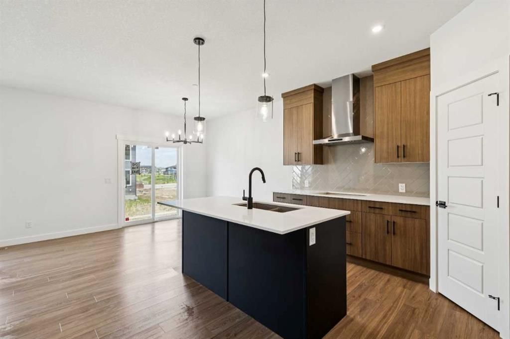 58 Hotchkiss Gardens SE, Calgary — photo 5 of 32