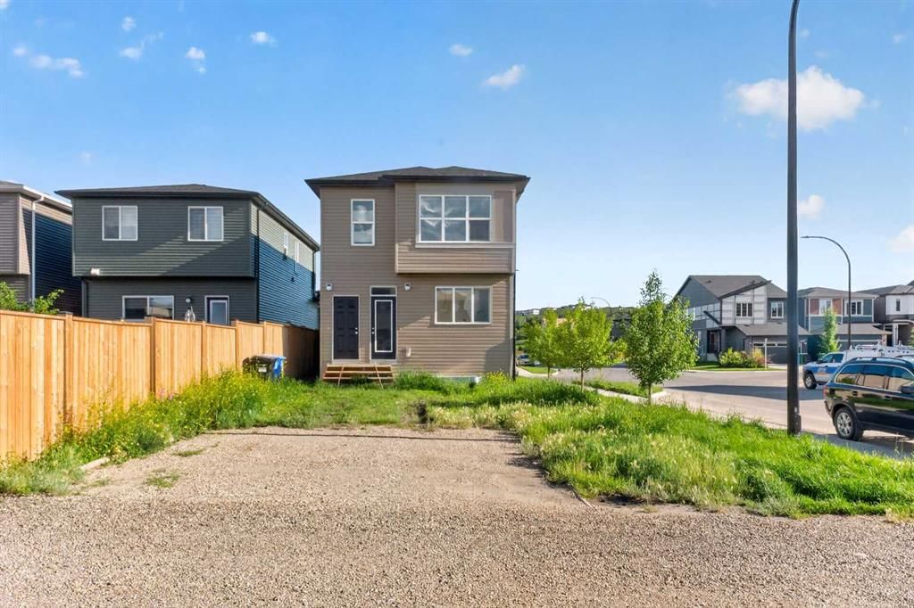 90 Wolf Creek Rise SE, Calgary — photo 4 of 33