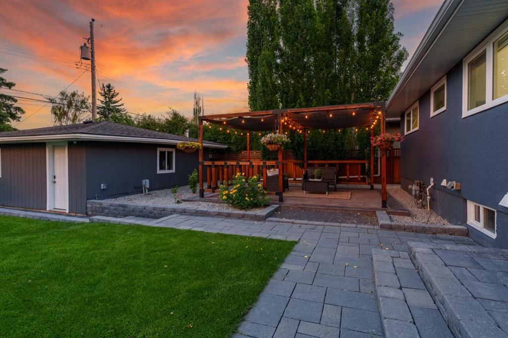 503 88 Avenue SE, Calgary — photo 4 of 50