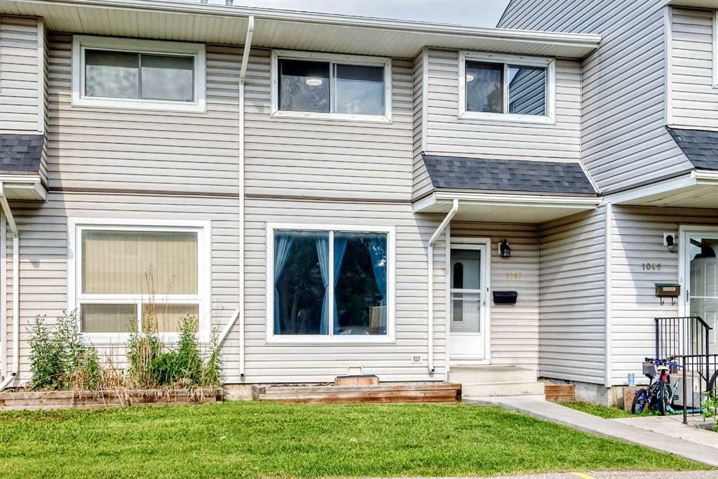 1047, 3235 56 Street NE, Calgary — recently sold townhome