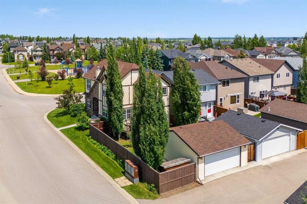 298 Silverado Plains Close SW, Calgary — photo 4 of 47