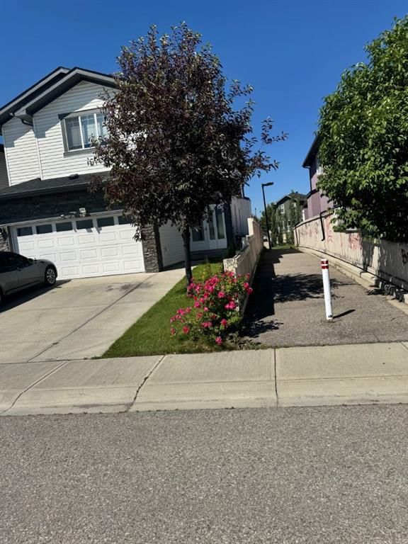 97 Taralake Manor NE, Calgary — photo 4 of 4