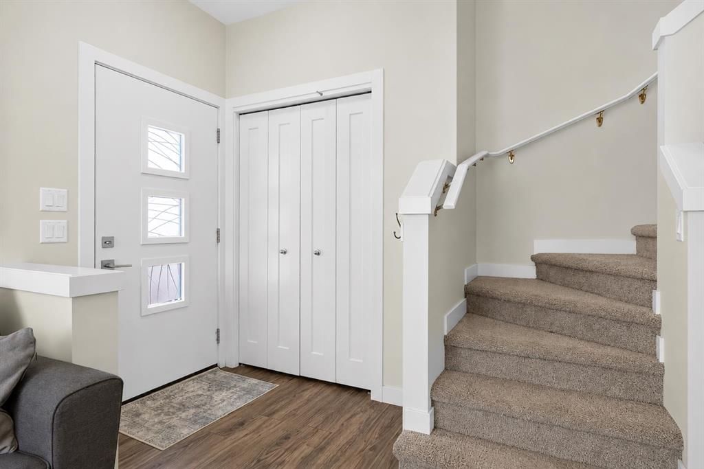97 Sage Bluff Gate NW, Calgary — photo 3 of 43