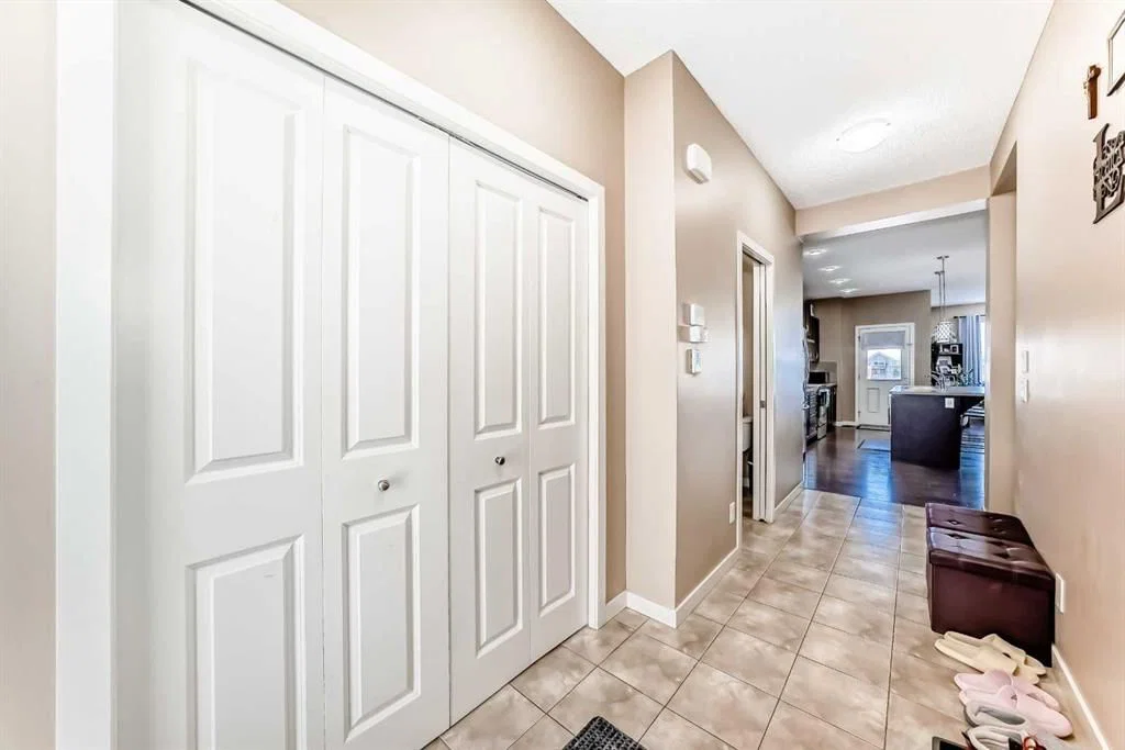 302 Auburn Crest Way SE, Calgary — photo 5 of 35
