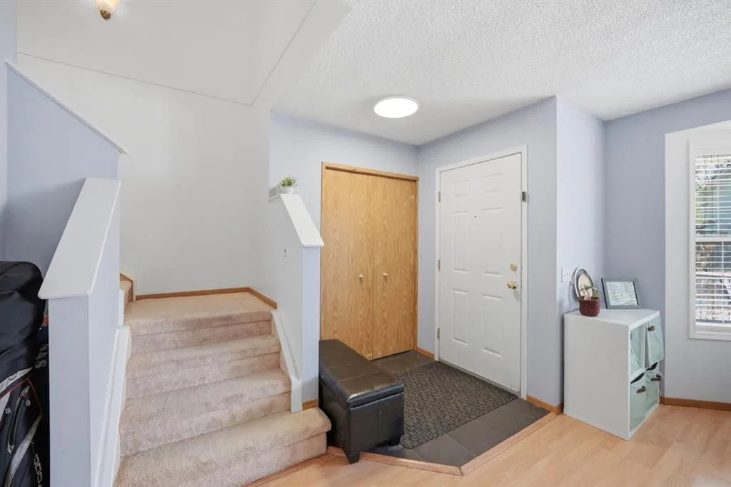 58 Martin Crossing Court NE, Calgary — photo 4 of 42