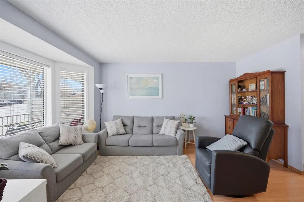 58 Martin Crossing Court NE, Calgary — photo 5 of 42