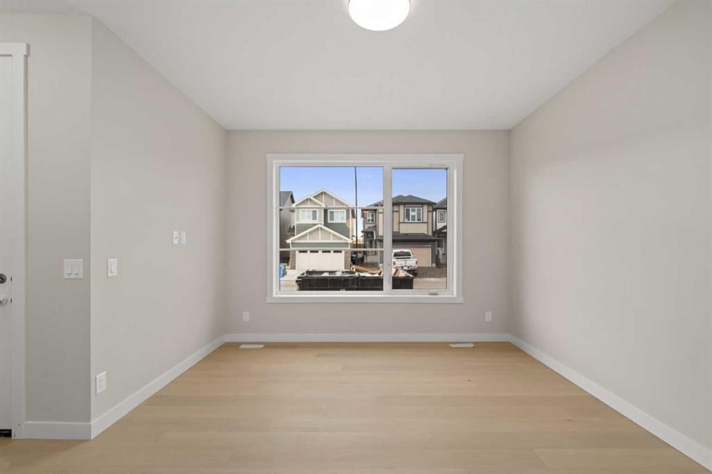 102 Sora Gardens SE, Calgary — photo 2 of 11