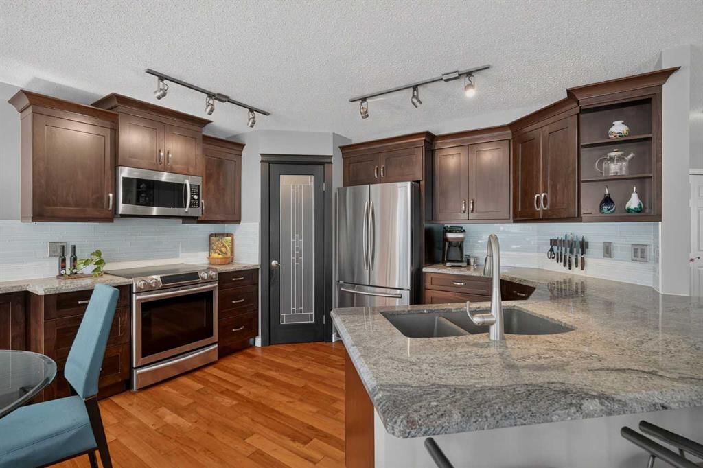 13 Coventry Way NE, Calgary — photo 2 of 50
