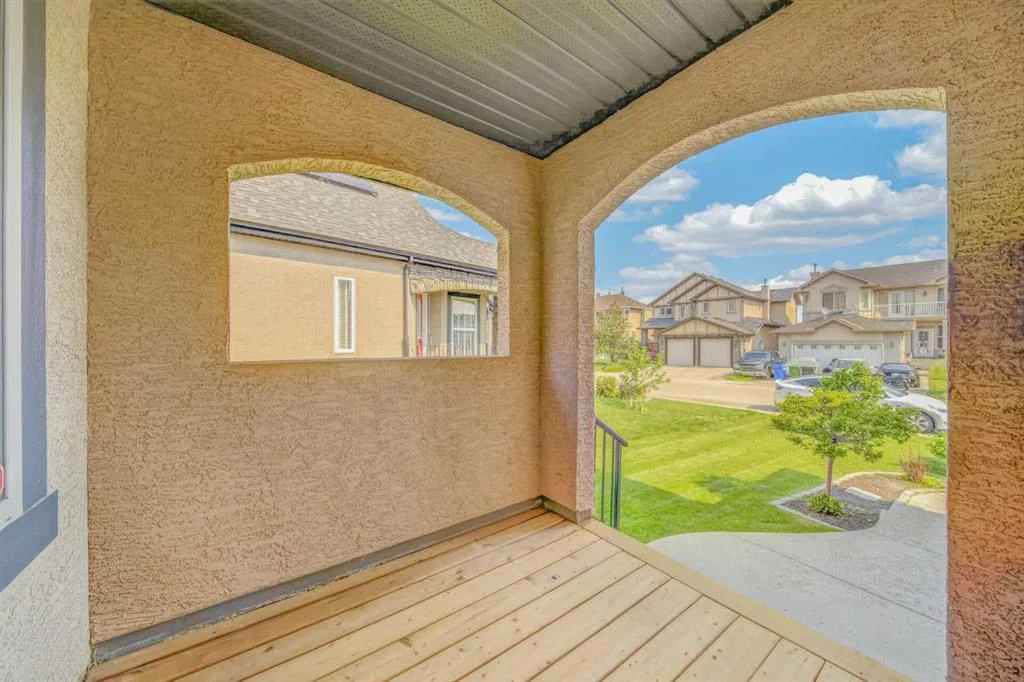 15 Sherwood Common NW, Calgary — photo 5 of 48