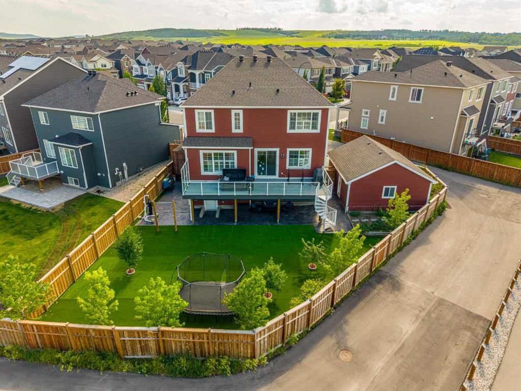 46 Yorkstone Way SW, Calgary — photo 2 of 50