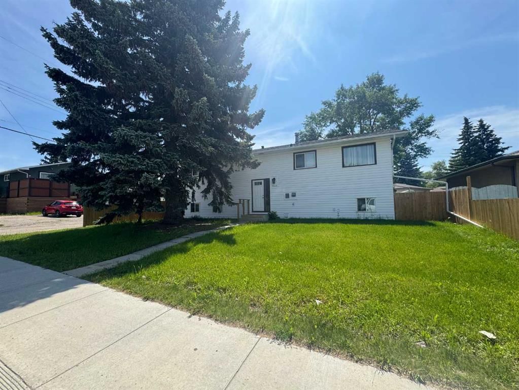 3429 19 Avenue SE, Calgary — main listing photo