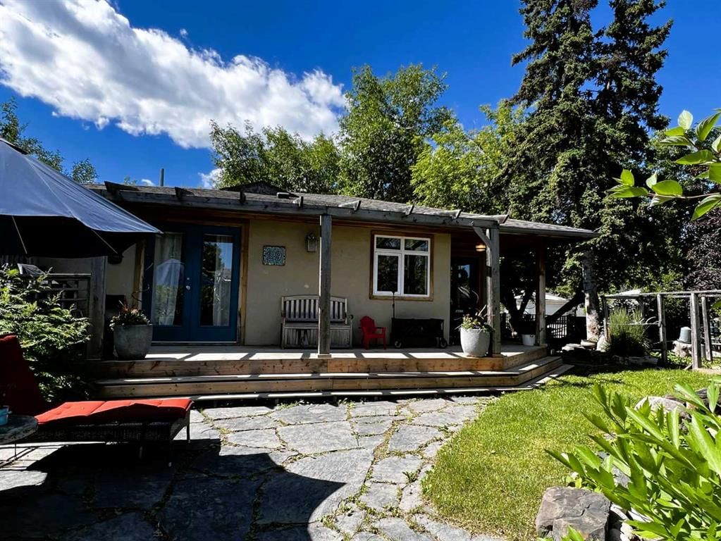 29 Windermere Road SW, Calgary — main listing photo