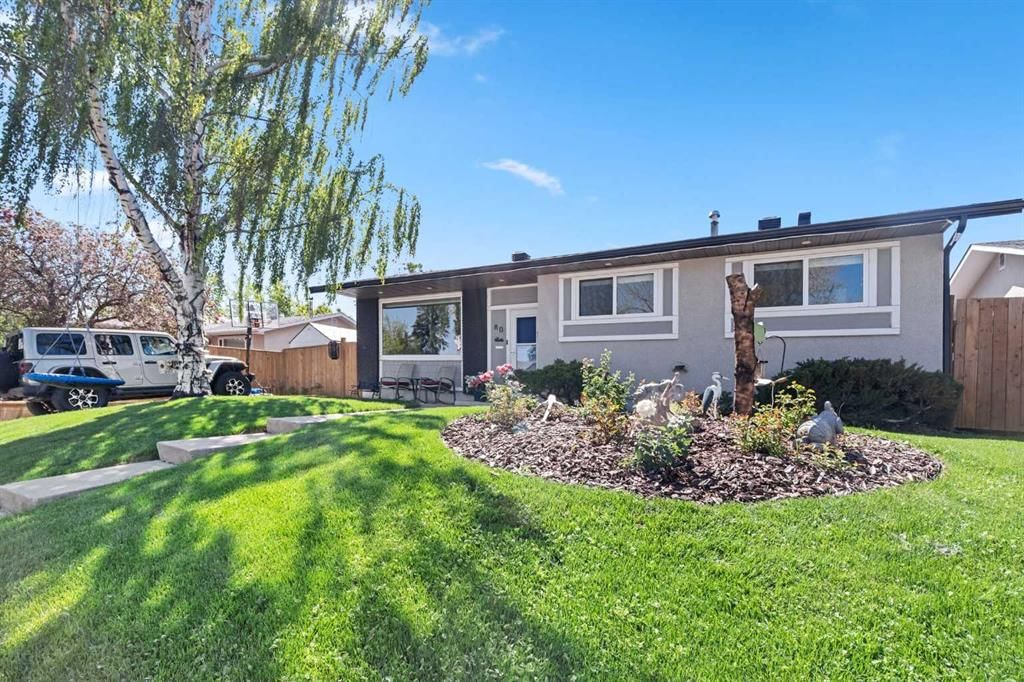 80 Allandale Close SE, Calgary — photo 3 of 43