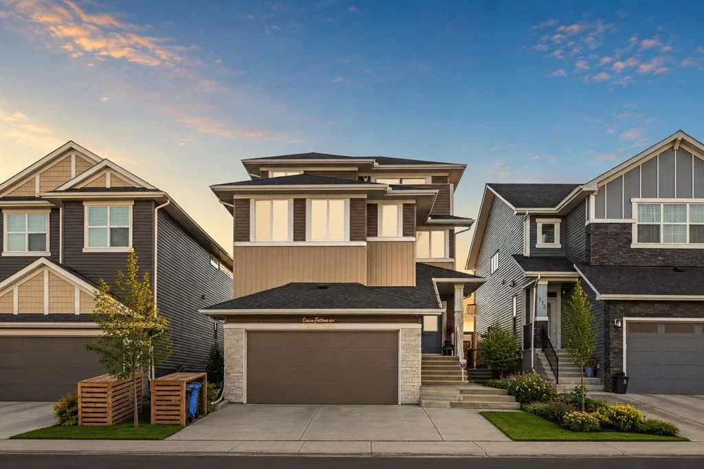 116 Ambleside Crescent NW, Calgary — main listing photo