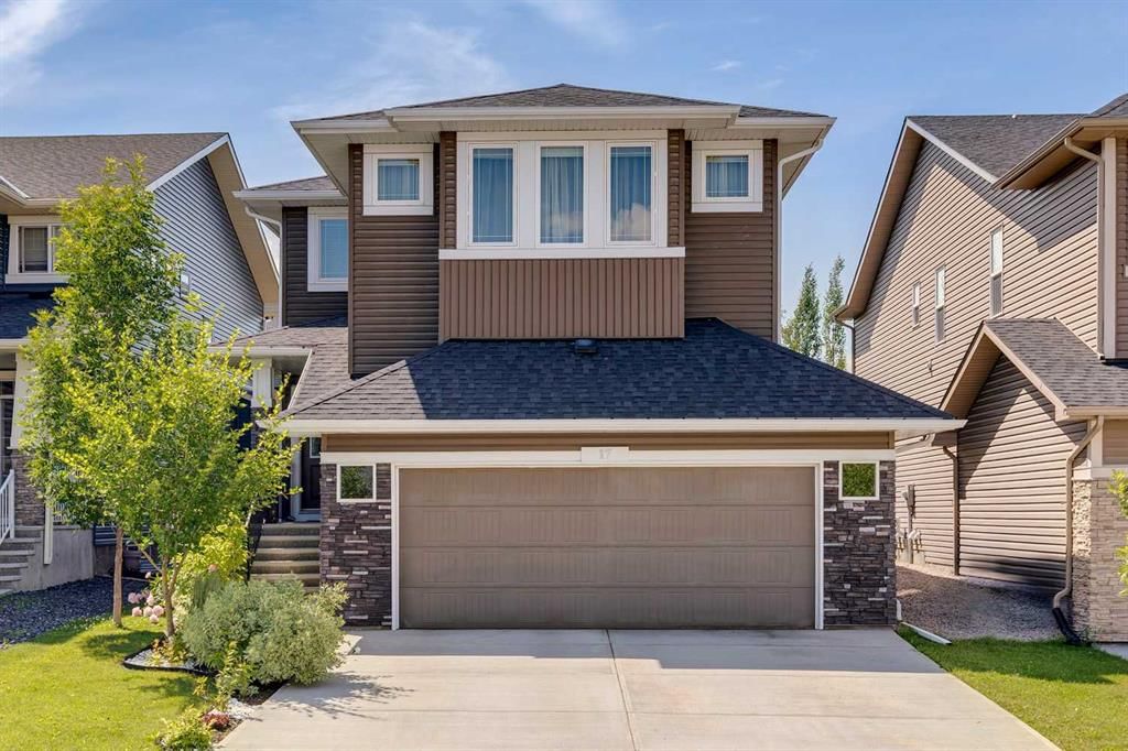 17 Crestbrook Hill SW, Calgary — main listing photo
