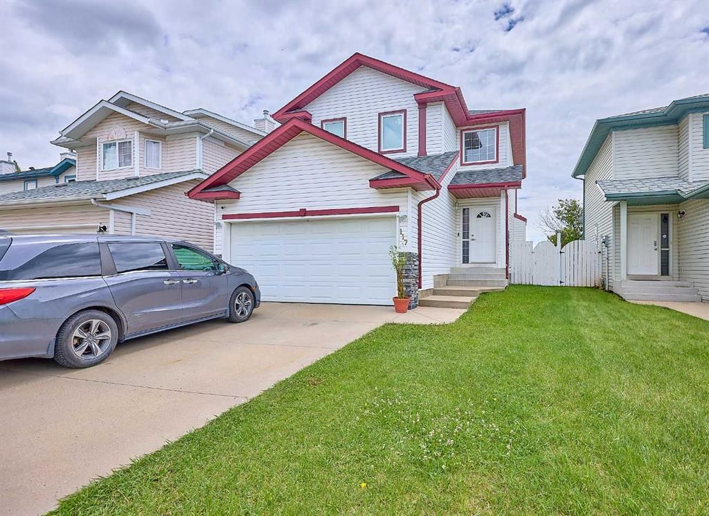 117 Douglas Ridge Circle SE, Calgary — main listing photo