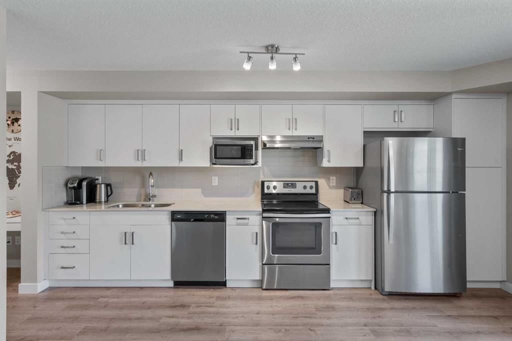 203, 110 Auburn Meadows View SE, Calgary — photo 3 of 37