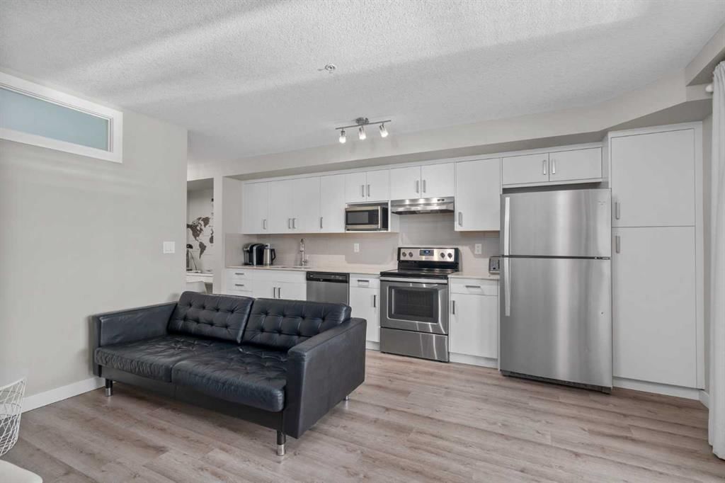 203, 110 Auburn Meadows View SE, Calgary — photo 4 of 37