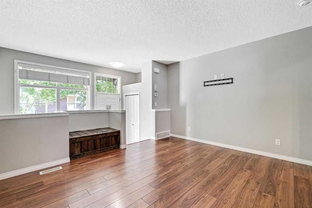 159 New Brighton Villas SE, Calgary — photo 3 of 31