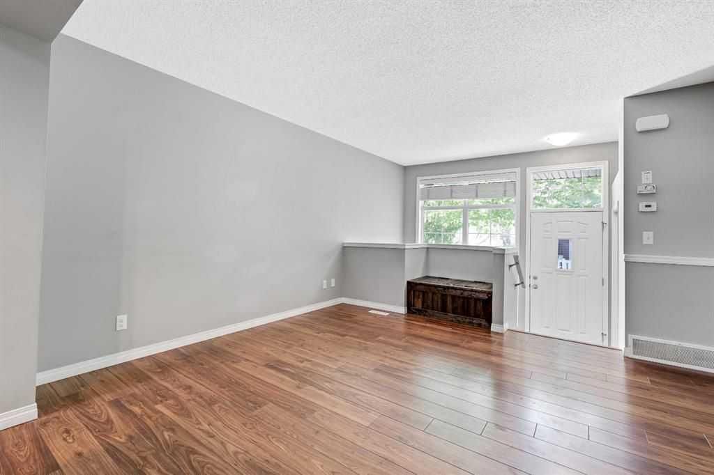 159 New Brighton Villas SE, Calgary — photo 4 of 31