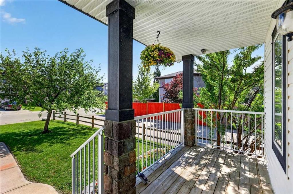 121 Springmere Road, Chestermere — photo 4 of 50